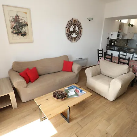 Vent Apartment *